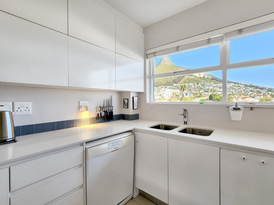2 Bedroom Property for Sale in Sea Point Western Cape